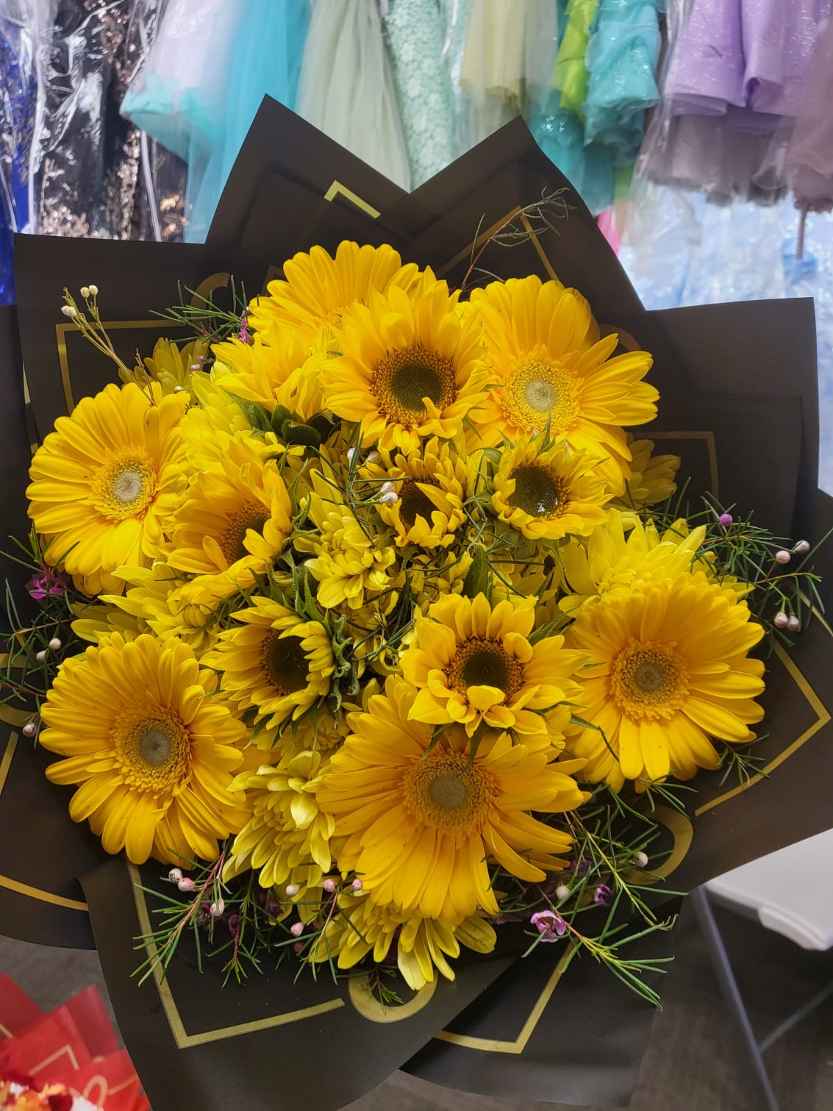 Ramo con flores amarillas
