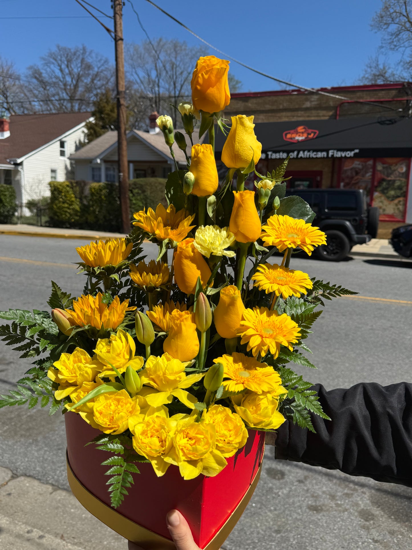 Arreglo floral amarillo