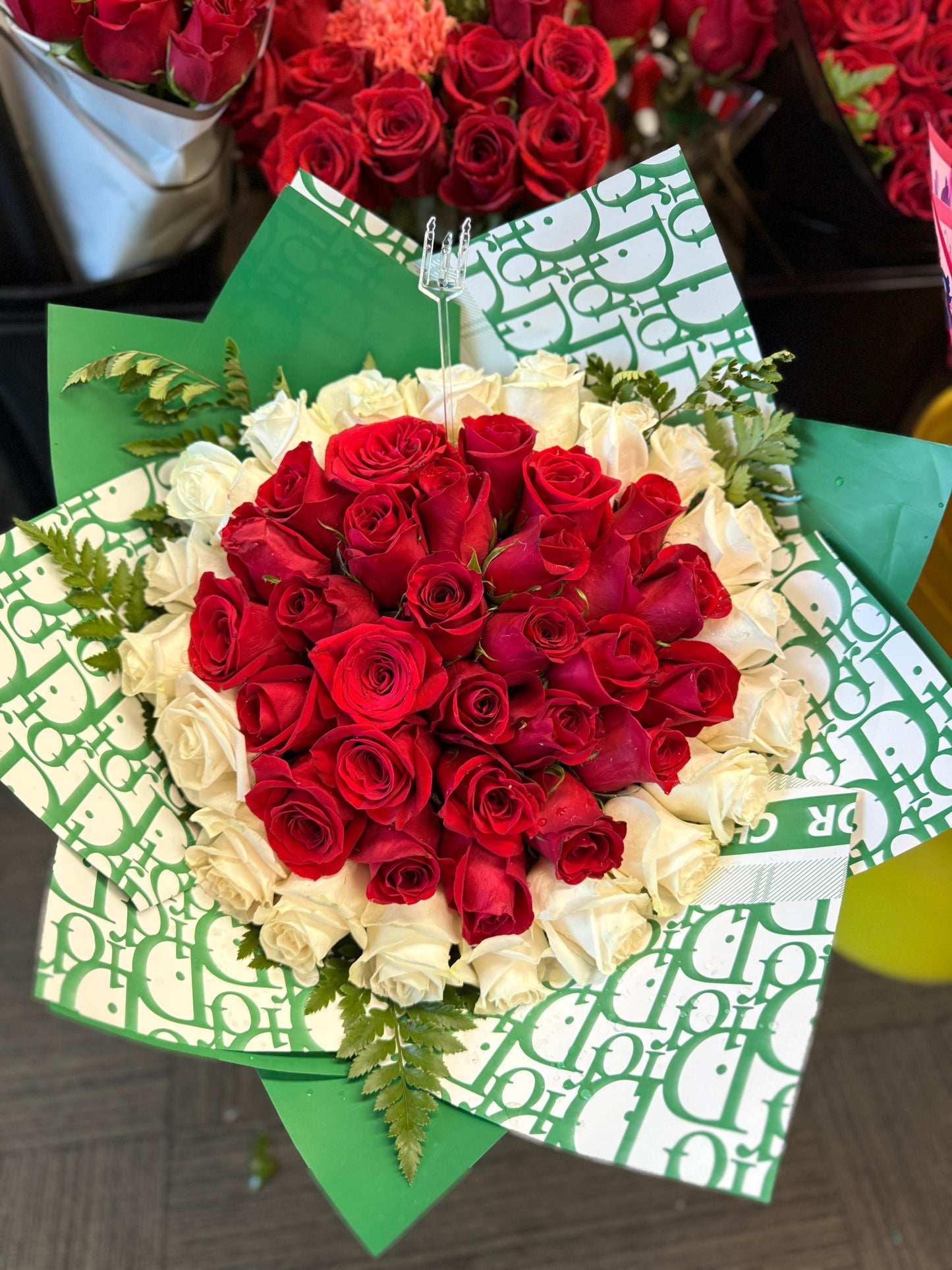 Ramo buchón de rosas