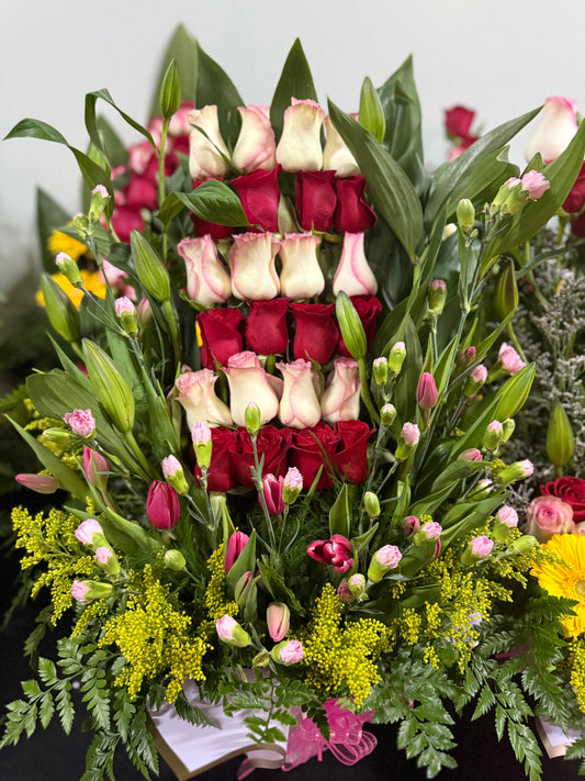ARREGLO FLORAL
