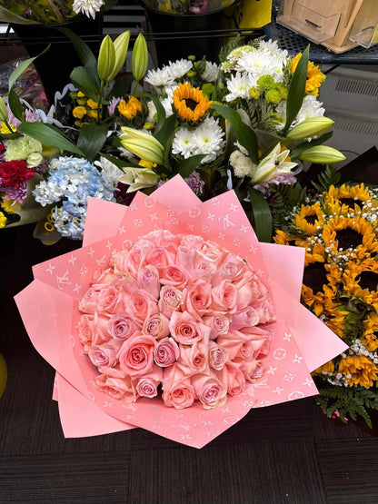 Ramo buchón de rosas rosas